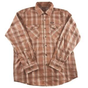 Wrangler Men’s Long Sleeve Shirt Size L Regular Fit- Salmon Plaid Button Up